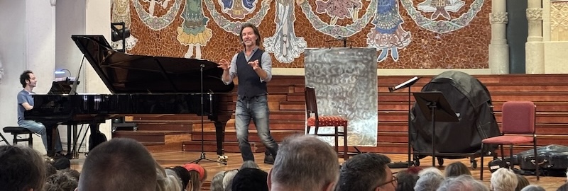 Singalong in the Palau de la Musica Barcelona, with Eric Whitacre, 2025